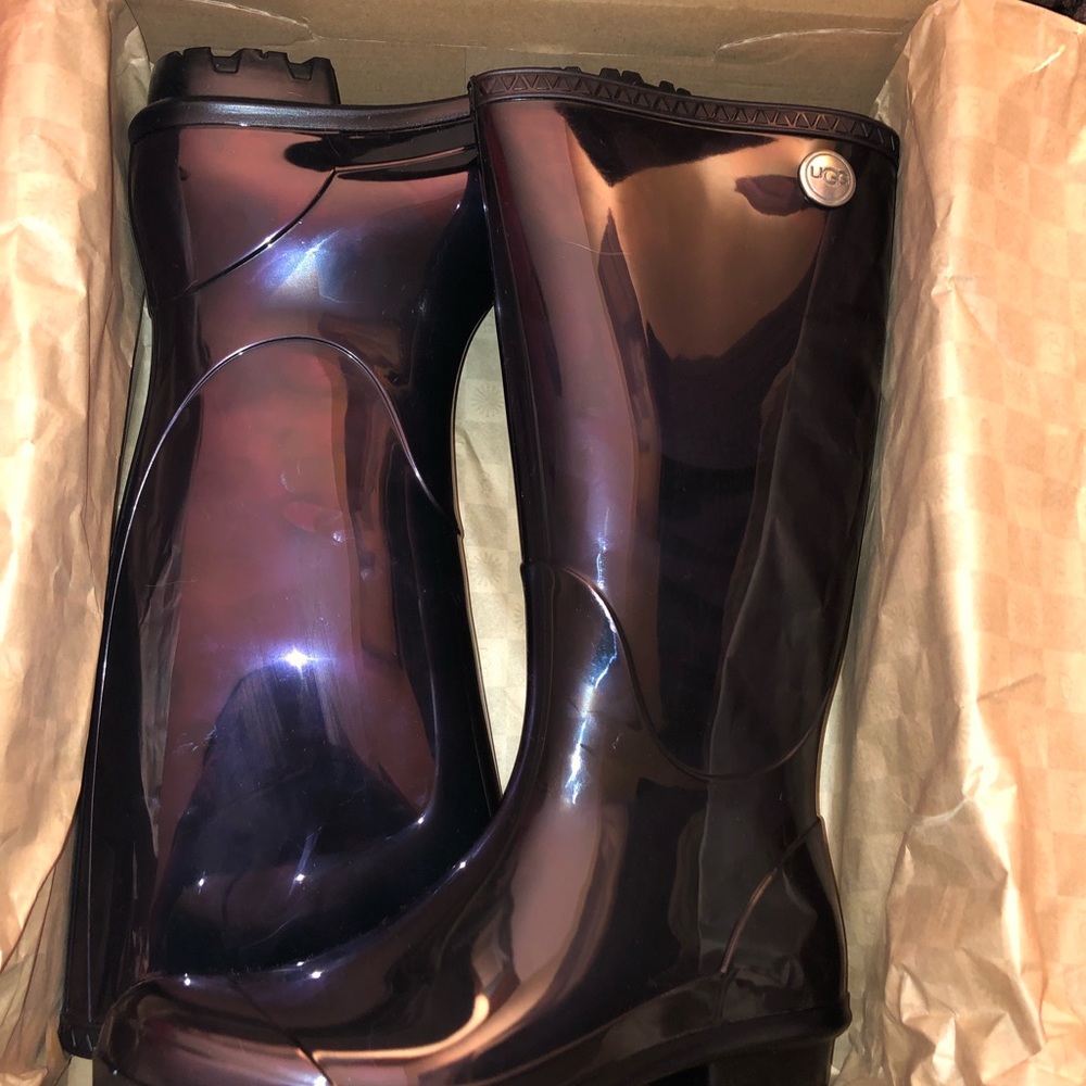 Ugg Rain Boots Never worn brand new!